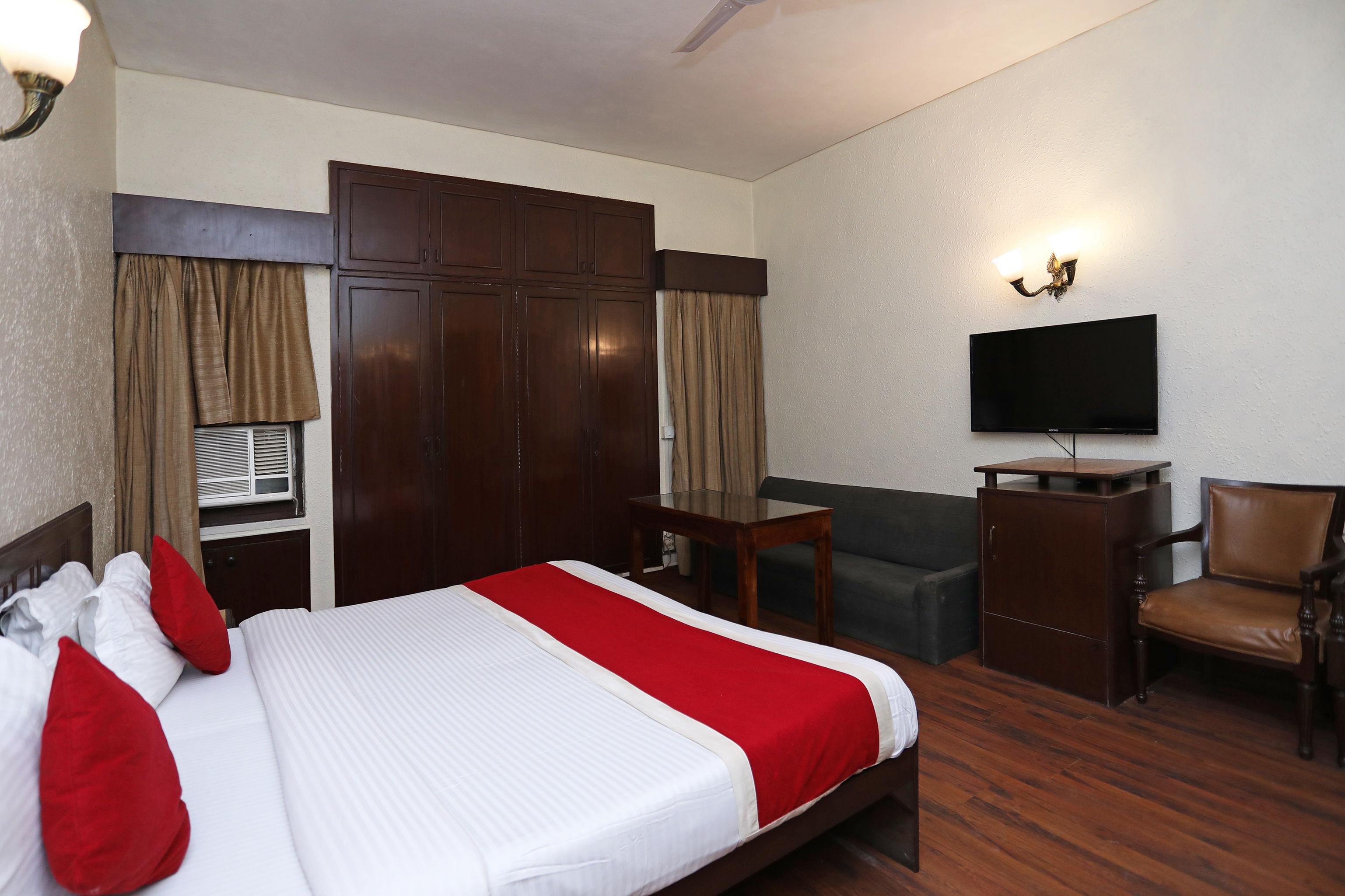 Collection O Hamilton Hotel New Delhi Exterior photo
