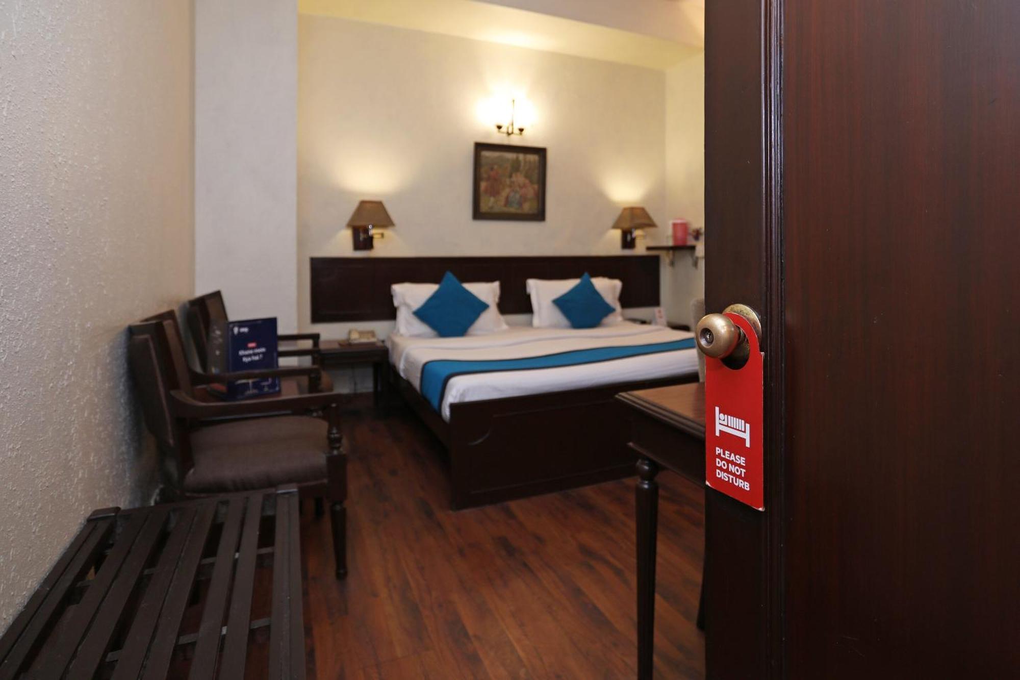 Collection O Hamilton Hotel New Delhi Exterior photo